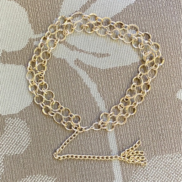 Goldtone Lightweight Double Links Belt - Picture 7 of 8